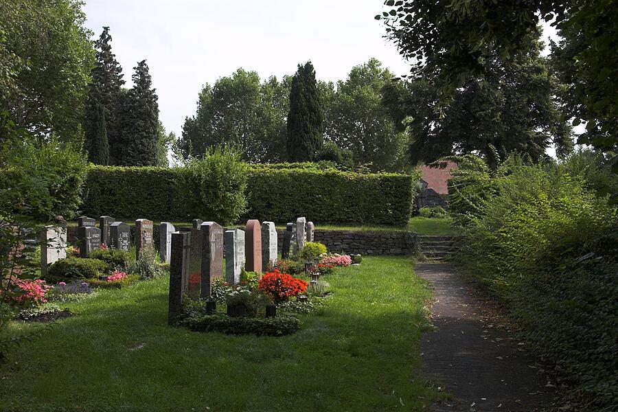 41_Friedhof Schweinheim