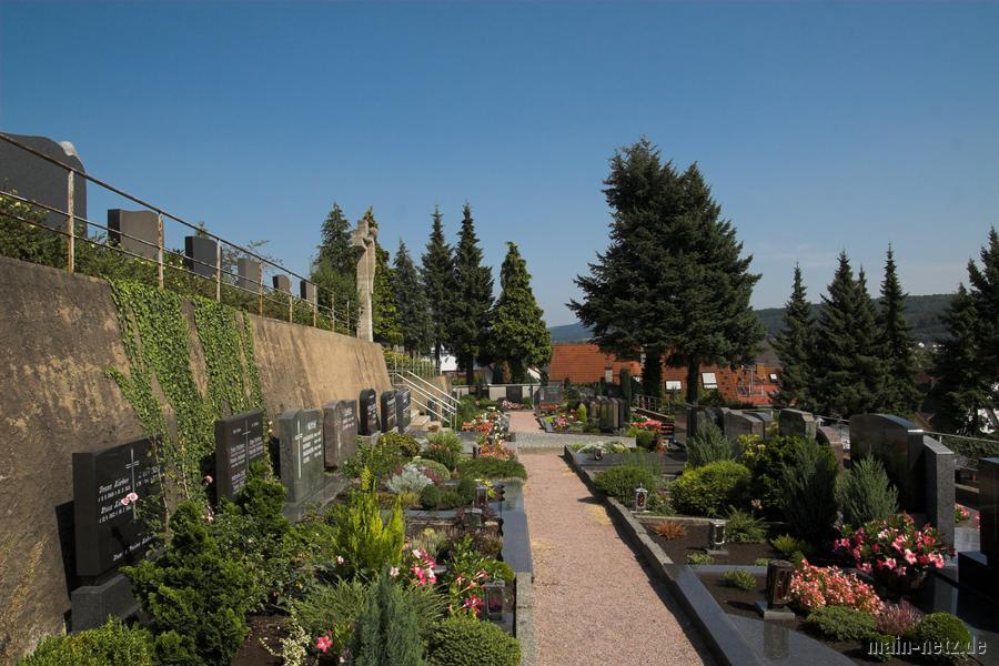 111_Friedhof Goldbach
